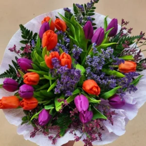 Floristería con envío de flores en Madrid 4 Ramo de tulipanes variados